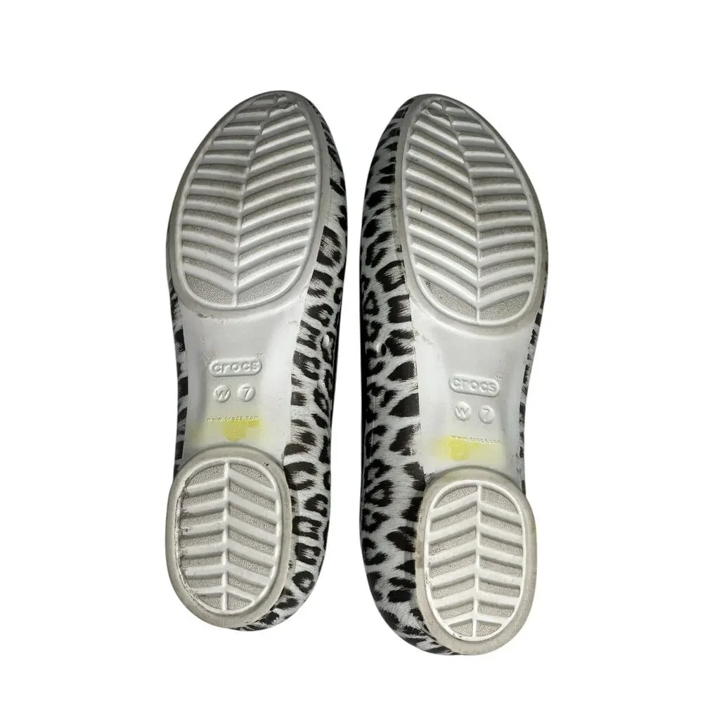 Crocs Lina Leopard Print Graphic Flats Size 7
